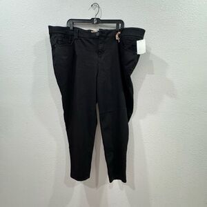 Democracy Ab technology size 24w NWT